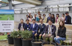 美作茶を応援する“銀座のお茶プロジェクト2022”スタート！   『美作茶植樹会』を開催しました